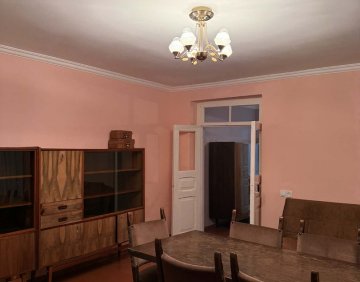 For rent 75 m² house