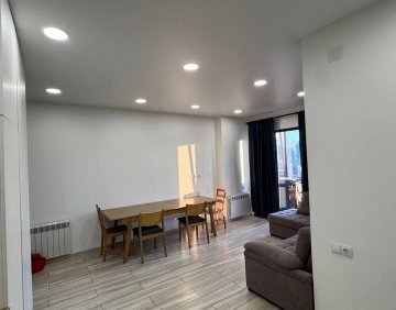 Продается 3 Комнатная квартира