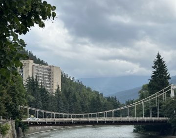 ქირავდება დღიურად სტუდიოს ტიპის ბინა
