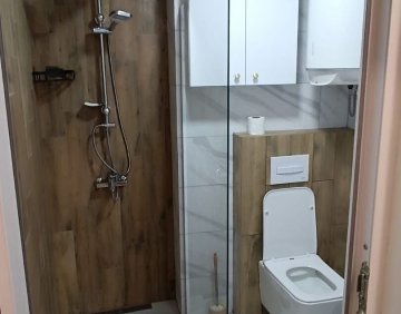 ქირავდება დღიურად სტუდიოს ტიპის ბინა