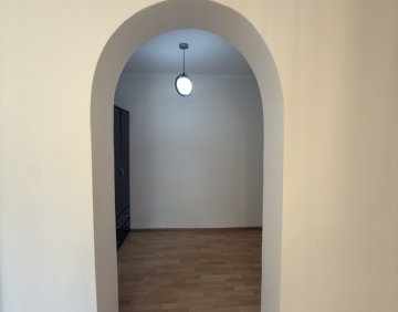 Сдаётся 2 Комнатная квартира