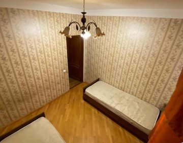 Продается 6 Комнатная квартира