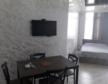 ქირავდება დღიურად სტუდიოს ტიპის ბინა