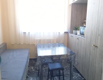 ქირავდება დღიურად 3 ოთახიანი ბინა