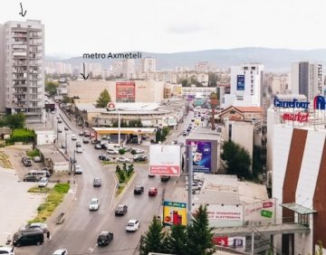 ქირავდება დღიურად 3 ოთახიანი ბინა