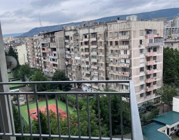 ქირავდება 3 ოთახიანი ბინა