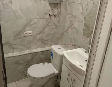 Продается 18 м коммерческая помещения