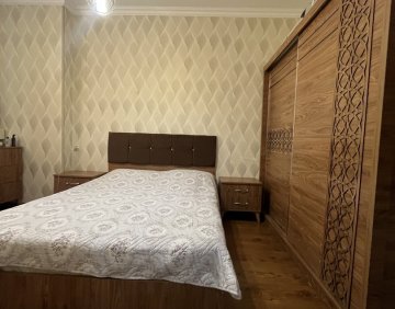 ქირავდება დღიურად 2 ოთახიანი ბინა