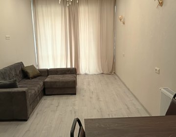 Сдаётся 2 Комнатная квартира
