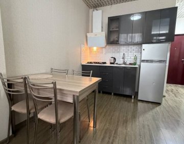 Сдаётся 2 Комнатная квартира