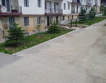 იყიდება 2 ოთახიანი ბინა