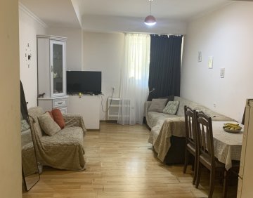 იყიდება 1 ოთახიანი ბინა