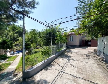For sale 600 m² house