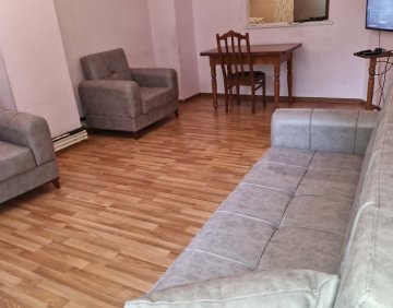 ქირავდება 3 ოთახიანი ბინა