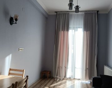 Продается 2 Комнатная квартира