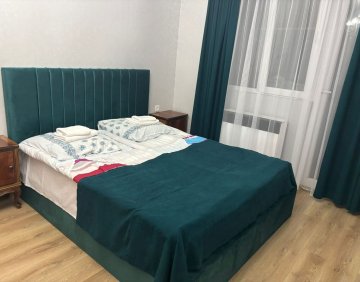 ქირავდება დღიურად 2 ოთახიანი ბინა