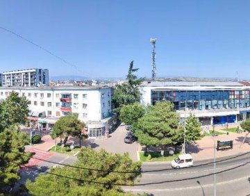 იყიდება 2 ოთახიანი ბინა