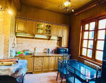 გირავდება 4 ოთახიანი ბინა