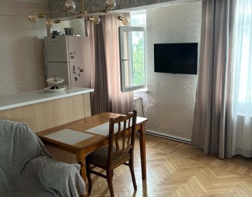 For rent 4 room flat