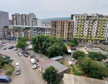 ქირავდება 3 ოთახიანი ბინა