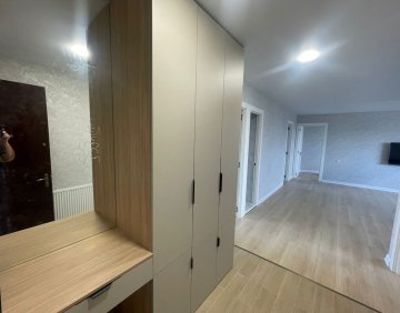 ქირავდება 4 ოთახიანი ბინა