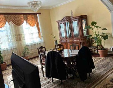 Заем 220 м дом