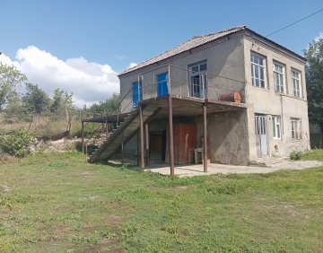 ქირავდება სტუდიოს ტიპის ბინა