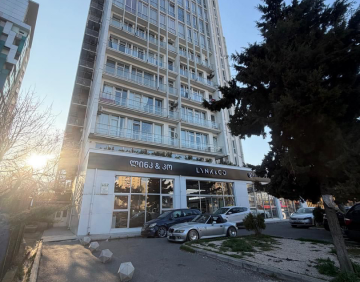 იყიდება 2 ოთახიანი ბინა
