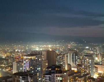 ქირავდება დღიურად 1 ოთახიანი ბინა