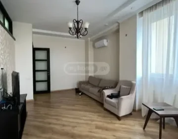 გირავდება 3 ოთახიანი ბინა