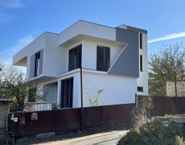 იყიდება 500 მ² სახლი / აგარაკი