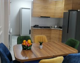 ქირავდება 3 ოთახიანი ბინა