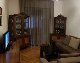 იყიდება 3 ოთახიანი ბინა