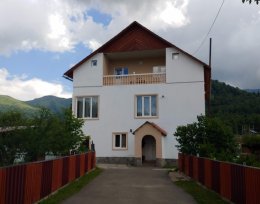 For rent 200 m² house