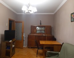 ქირავდება 3 ოთახიანი ბინა