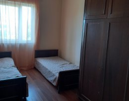 ქირავდება 2 ოთახიანი ბინა