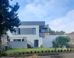 For rent 150 m² house