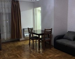 ქირავდება 2 ოთახიანი ბინა