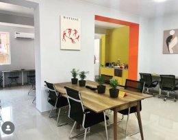 For rent 92 m² commercial premise