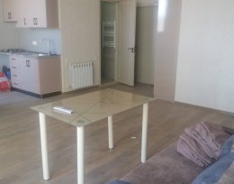 ქირავდება 2 ოთახიანი ბინა