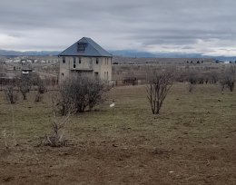 იყიდება 1200 მ² მიწის ნაკვეთი
