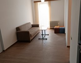 ქირავდება 3 ოთახიანი ბინა