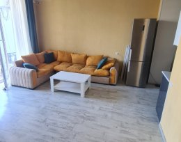 ქირავდება 2 ოთახიანი ბინა