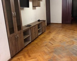 ქირავდება 2 ოთახიანი ბინა