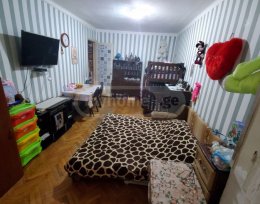 Продается 2 Комнатная квартира