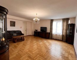 Продается 5 Комнатная квартира