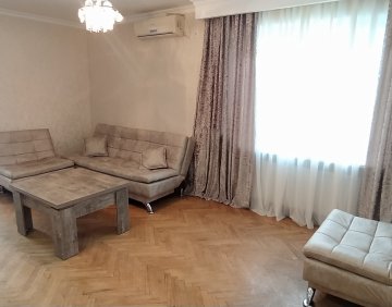 ქირავდება 3 ოთახიანი ბინა
