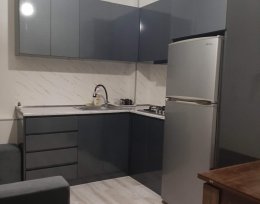 გირავდება 2 ოთახიანი ბინა