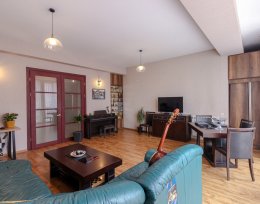 For sale 5 room flat