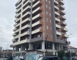 იყიდება სტუდიოს ტიპის ბინა